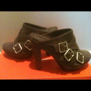 Juicy Couture Mule Clogs