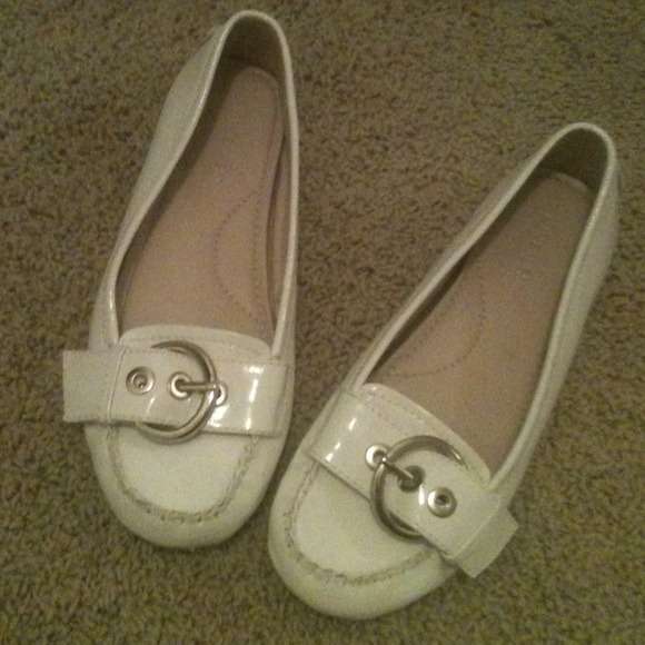 Nine West White Loafer