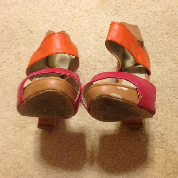 Colorblock heels - Picture 3 of 3