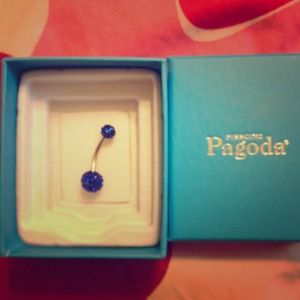 Belly ring- never worn with box