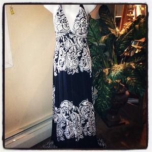 Black & White Paisley print Maxi