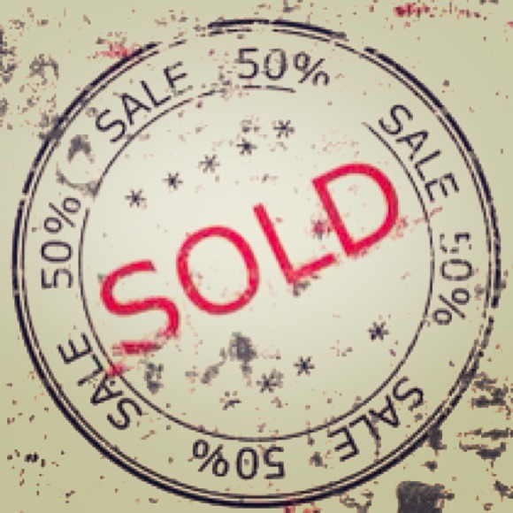 SOLD! {@kareneh}