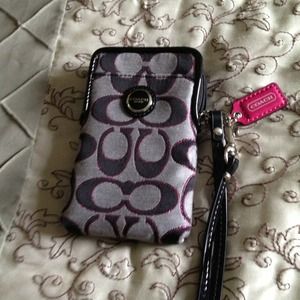 Hold for jamyrisecorral