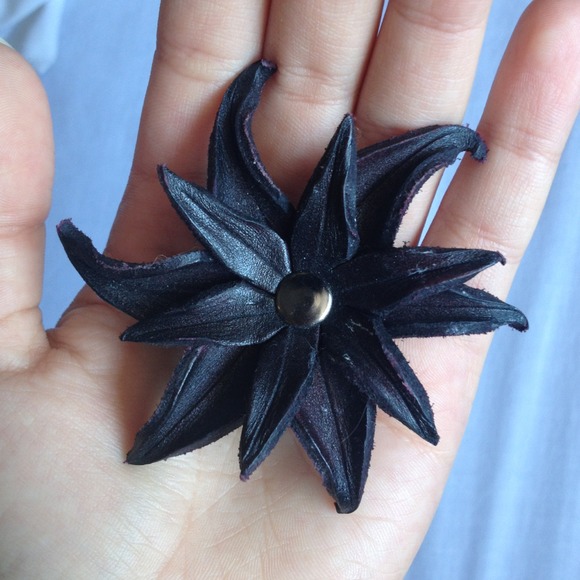 Hamdmade Flower Hair Clip