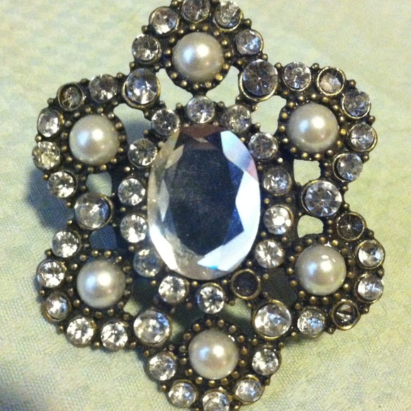 Ring - Picture 2 of 4