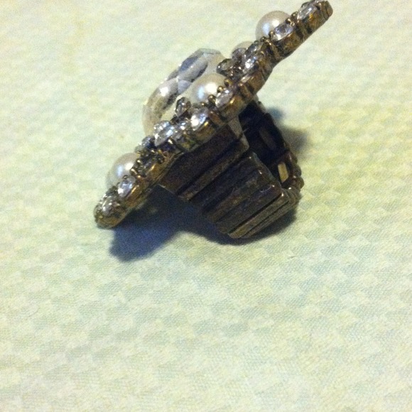 Ring - Picture 3 of 4