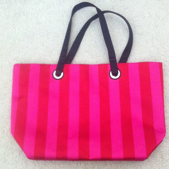 Victoria's Secret bag - Picture 2 of 2