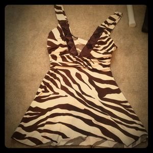 Brown/cream zebra print top.