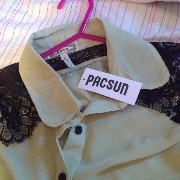 Sheer green & black button down - Picture 4 of 4