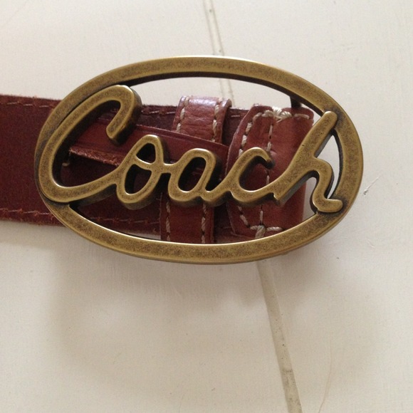Coach brown leather belt 🎀 - Picture 2 of 3