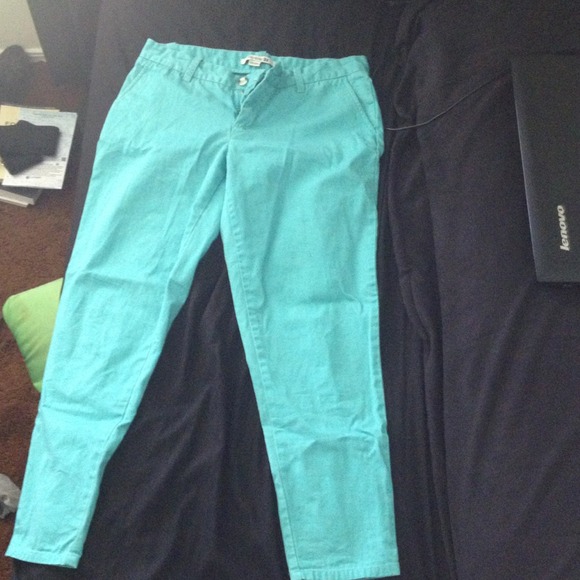 Aqua, khaki capri pants
