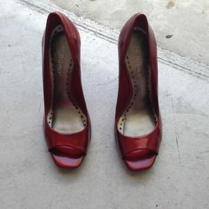Red patten leather BCBG peep toe heels