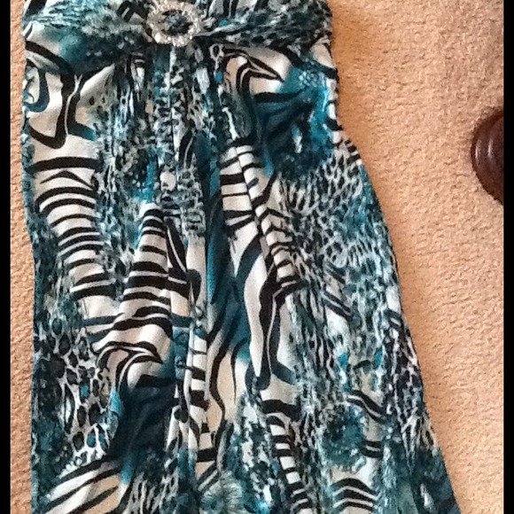 Dress - Picture 2 of 2