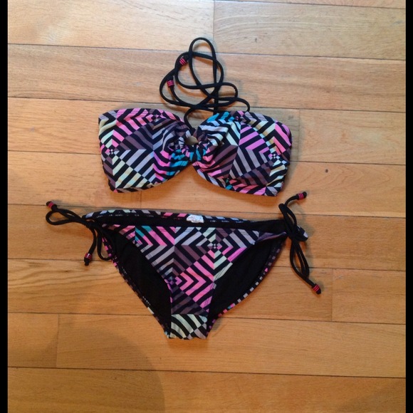 SOLD IN BUNDLE!!! Colorful bikini