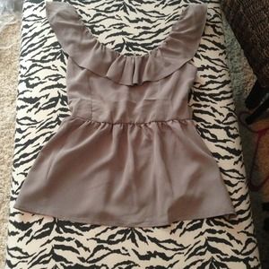❌SOLD❌NWOT Taupe Top!