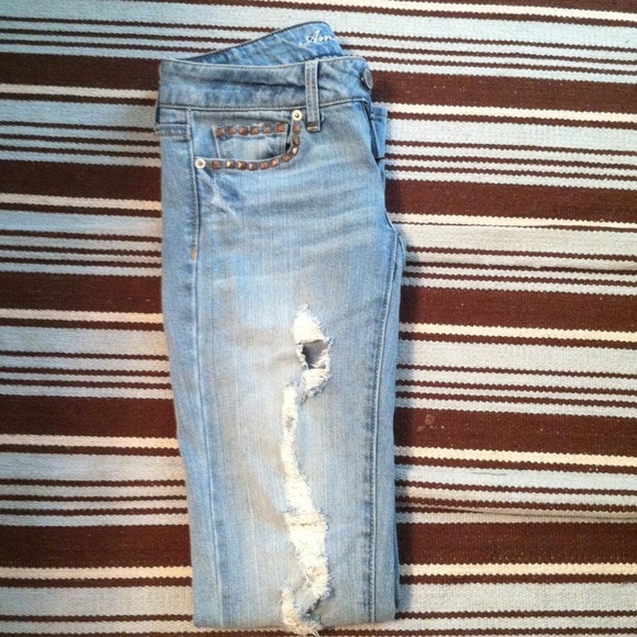 SOLD - Picture 3 of 4