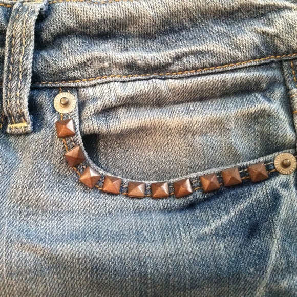 SOLD - Picture 4 of 4