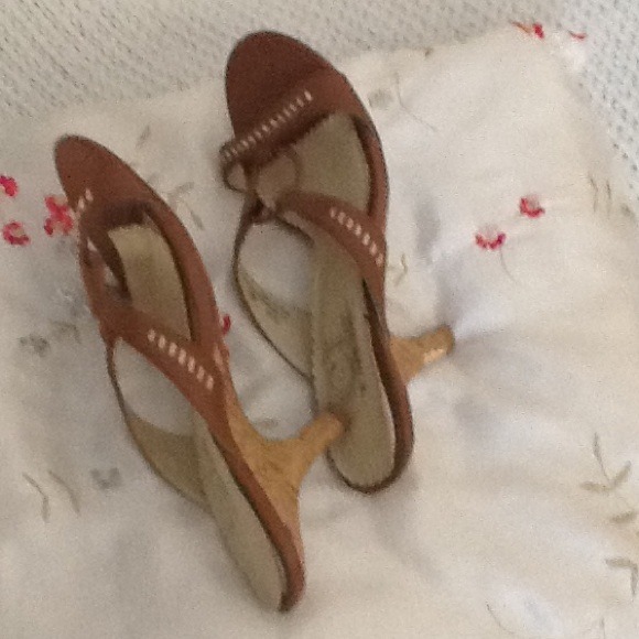 Sandals - Picture 3 of 4