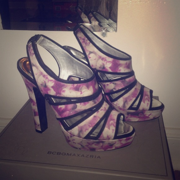 Karen Millen floral print cage sandals - Picture 2 of 5
