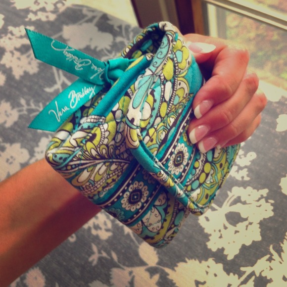 Vera Bradley Clutches & Wallets - Little Vera Bradley wallet