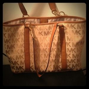 Michael Kors purse