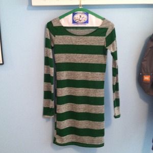 NEVER WORN! The perfect casual-party dress!