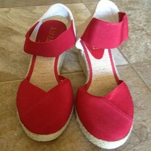 Ralph Lauren size 7.5 💃 reserved for @143patti