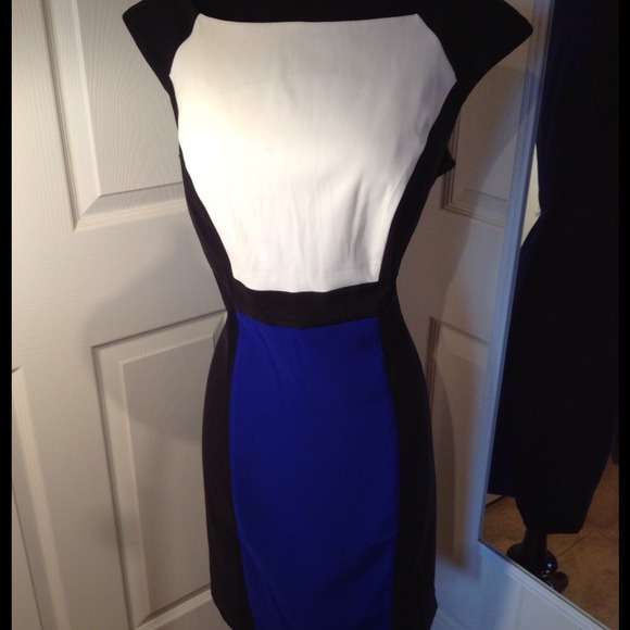 Forever 21 Dresses & Skirts - Just reduced, Color-Block dress. Great deal!