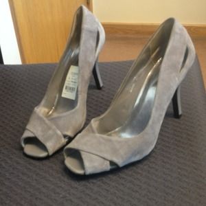 Gray Style & Co open- tied heels