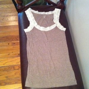 Gap XS tank with lace detail