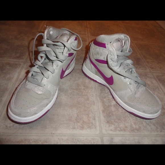 Nike! Size7, almost new! - Picture 4 of 4