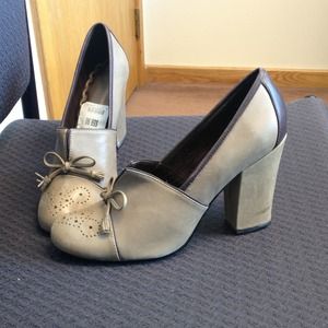 Seychelles light brown chunky heel