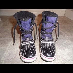 Skechers Brand,winter boots,  size7.5, almost new!