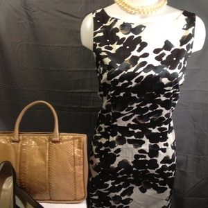 Ann Taylor sleeveless dress