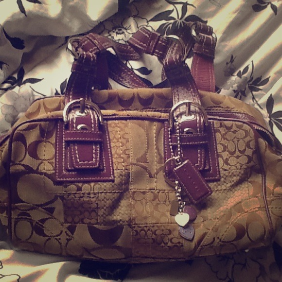 bundled with other coach purse for @lolitaguerina