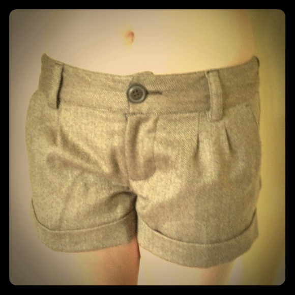 Old Navy Pants - Tweed cuffed dress shorts