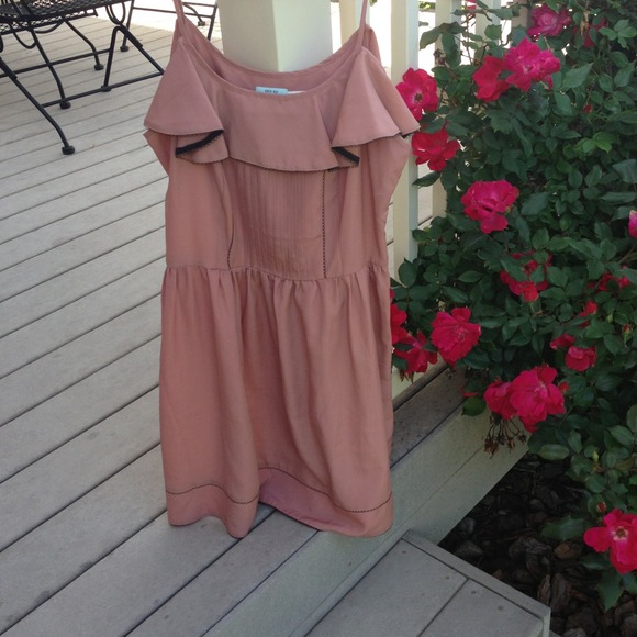 ❤REDUCED❤ Kimchi Blue off the shoulder dress