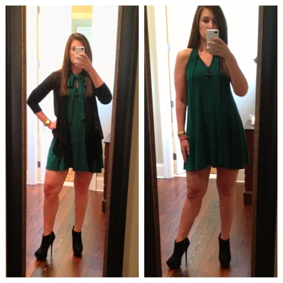 Sweetees emerald sleeveless sweater dress