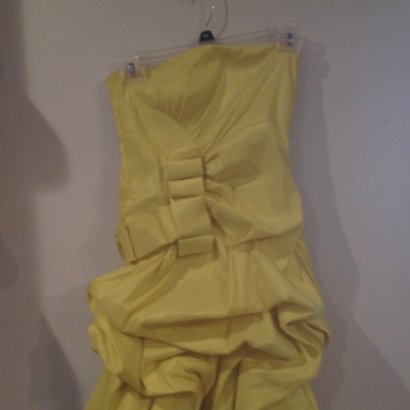 Semi-formal party dresses - Picture 2 of 3