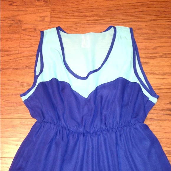 🚫SOLD IN BUNDLE🚫NWT Blue & Mint Dress!! - Picture 2 of 3