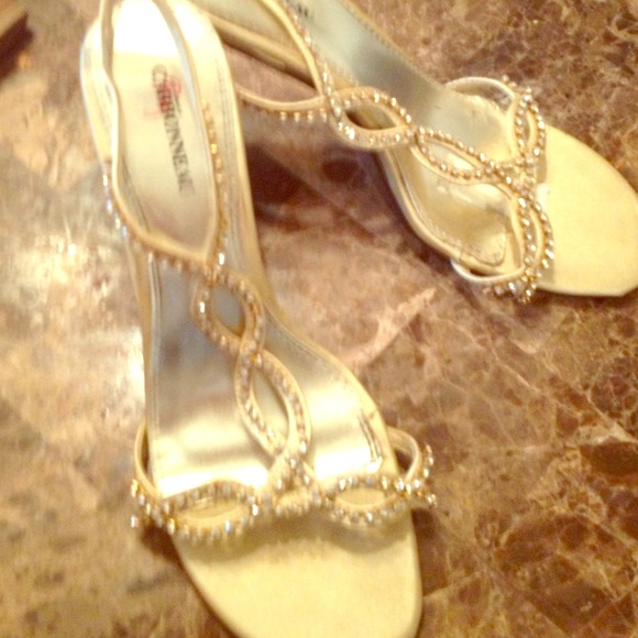 Gold prom shoes - Picture 1 of 1