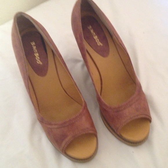 New Bamboo camel colored wedge size 10 - Picture 2 of 4