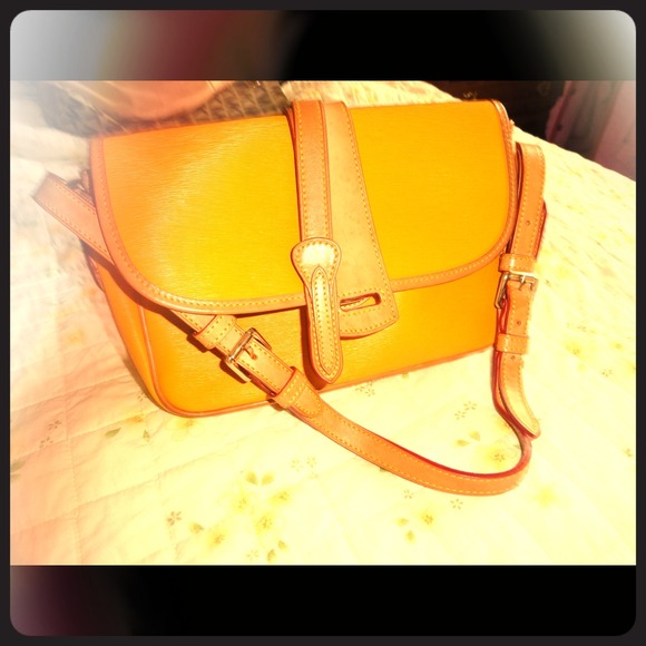 Dooney & Bourke Handbags - Dooney&bourke leather bag