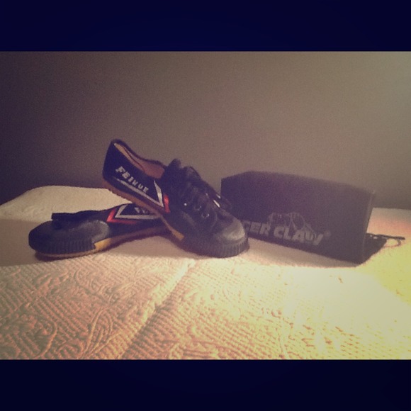 FEIYUE MARTIAL ARTS SHOES ***NWOT ***