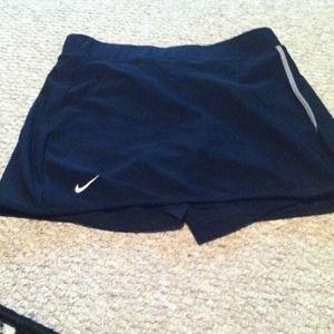 Nike squort with back pocket