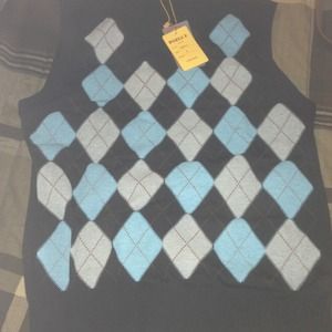 MEN'S PULL OVER VEST BRAND NEW WITH TAGS