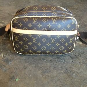 Authentic Louis Vuitton Repoter PM