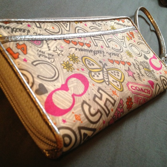 SOLD!! 100% authentic. :) coach wristlet - Picture 2 of 3