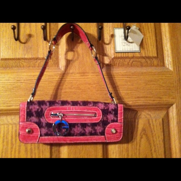 Guess Handbags - Guess brand small handbag