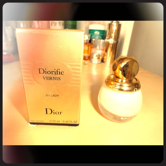 Dior Accessories - Limited edition!Dior vernis nail011Lady Brand new!